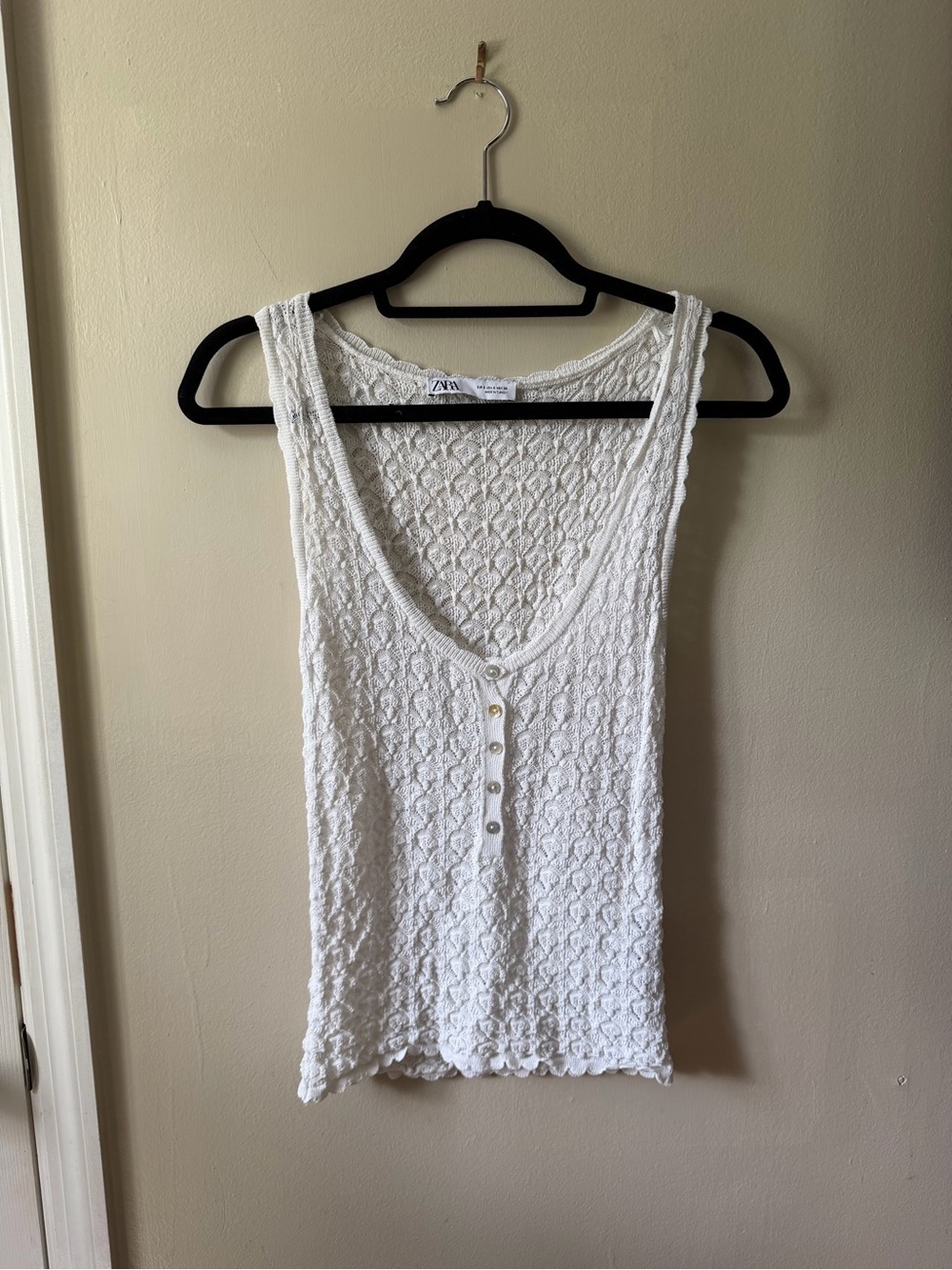 Zara White Crochet Button-Front Tank size SMALL